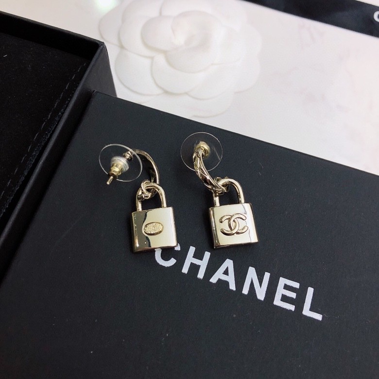 Ch**el earrings